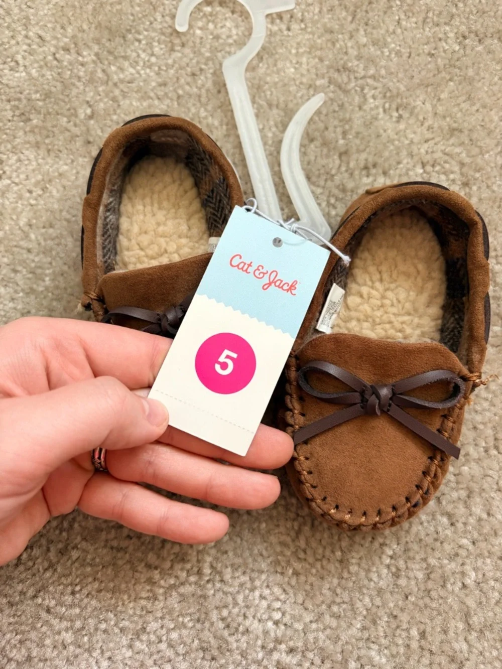 Cat & Jack - Kids Brown Moccasin Slippers with Bow - Size 5